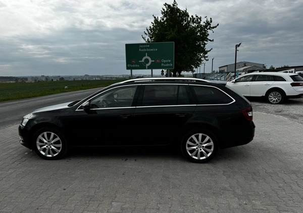 Skoda Octavia cena 64999 przebieg: 135000, rok produkcji 2018 z Łobez małe 667